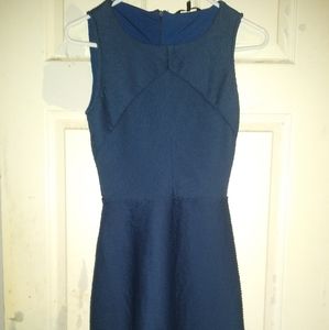Daisy Fuentes navy blue sleeveless dress